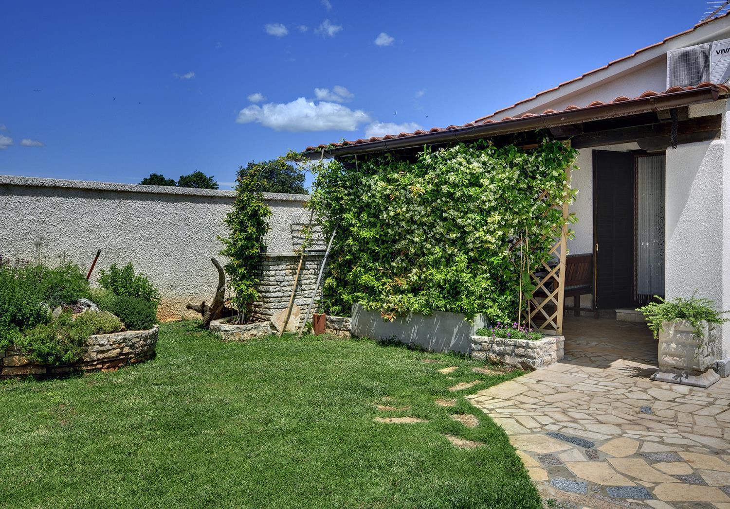 Mit Aussenpool, Klimaanlage, Wlan Und Grillanlage * Pula
